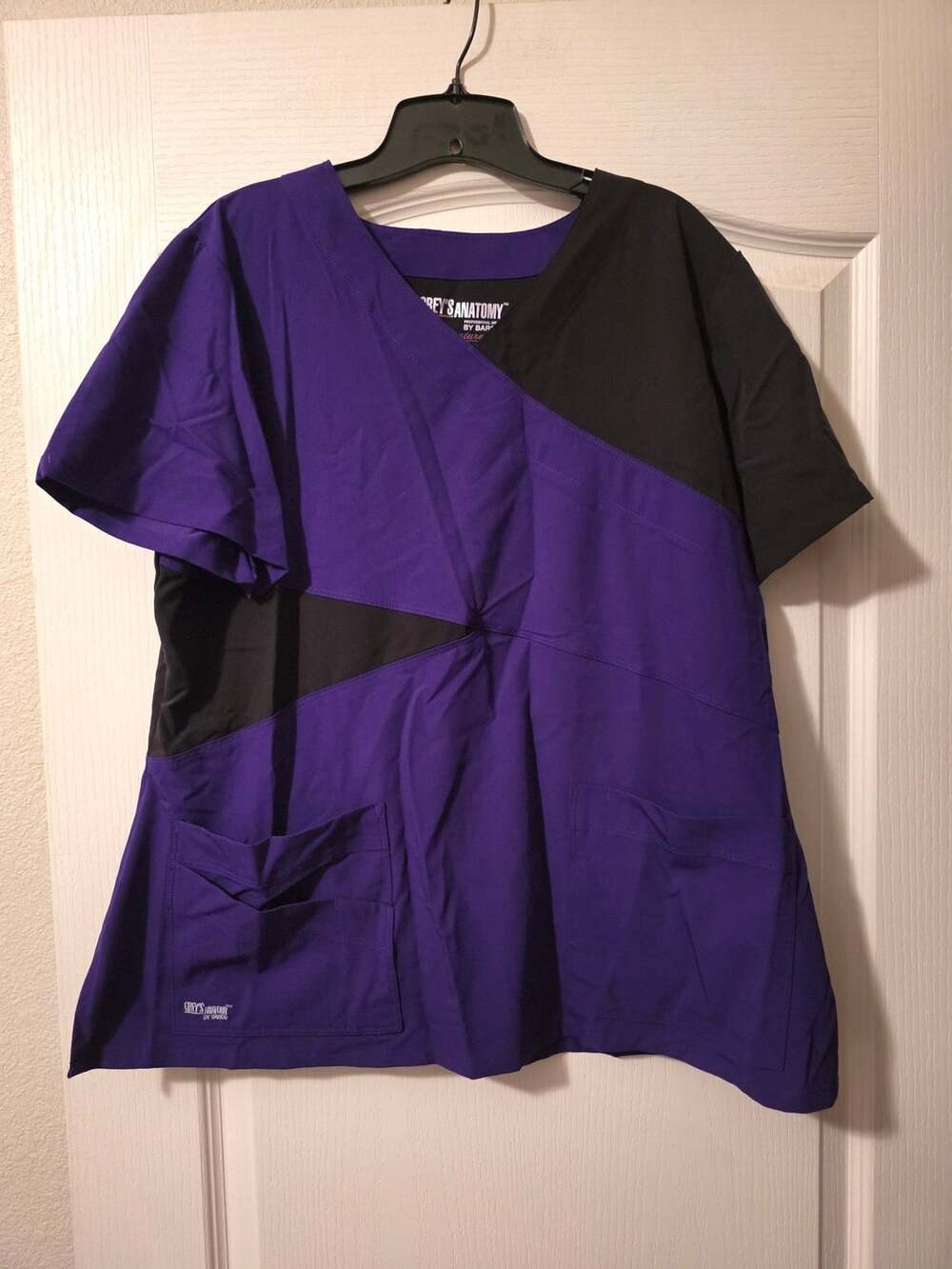 Grey's Anatomy Scrub Top Size 2XL Purple Black Asymmetric Barco